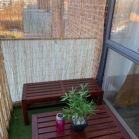 Lovely 1-Bed Serviced Apartment With Free Parking West Thurrock Exterior foto